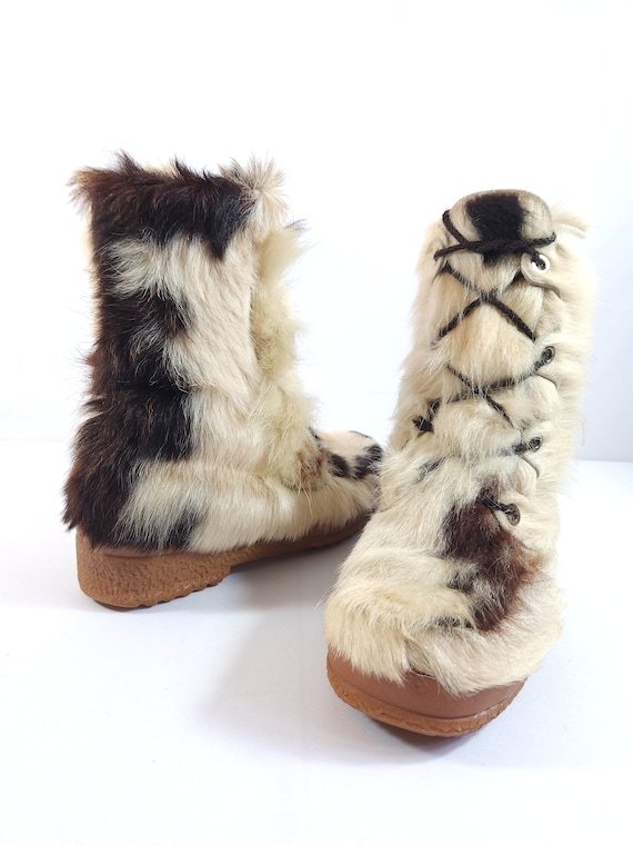 VTG 1970s Fur & Shearling Beige Ankle Boots, 8 Me… - image 1