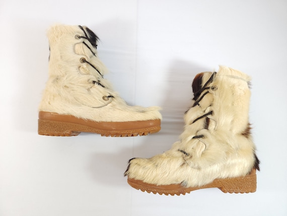 VTG 1970s Fur & Shearling Beige Ankle Boots, 8 Me… - image 4