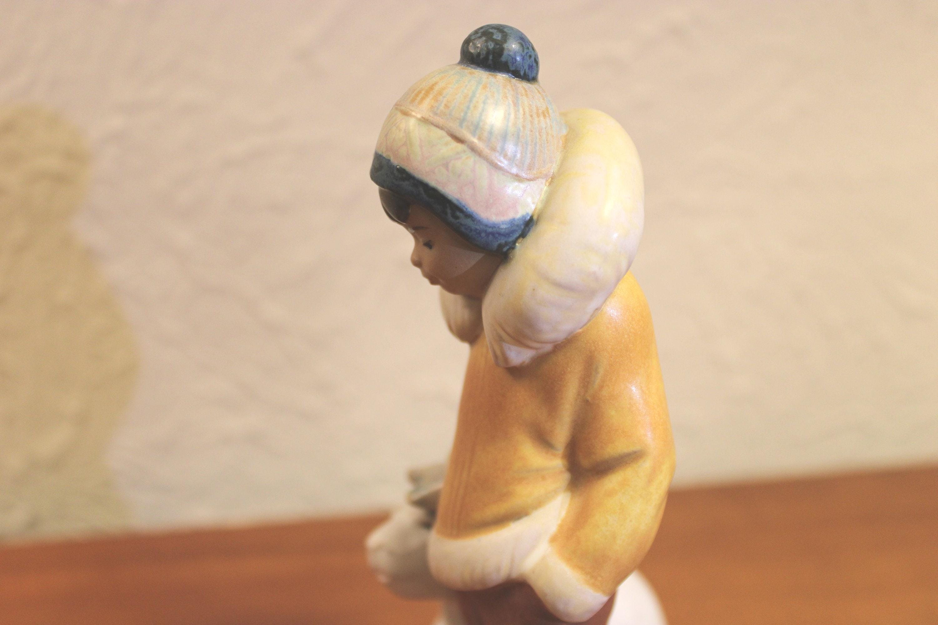 Lladro' Eskimo Boy With Pet Polar Bear #2269 Gres Figurine Spain