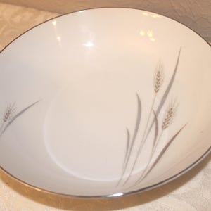 Platinum Wheat Vegetable Bowl