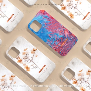 Op de afbeelding: Verschillende telefoonhoesjes met diverse ontwerpen. Sommige hoesjes hebben een marmerachtig patroon met bloemaccenten, andere een levendig blauw en rood abstract ontwerp. De hoesjes zijn gerangschikt op een neutrale achtergrond.