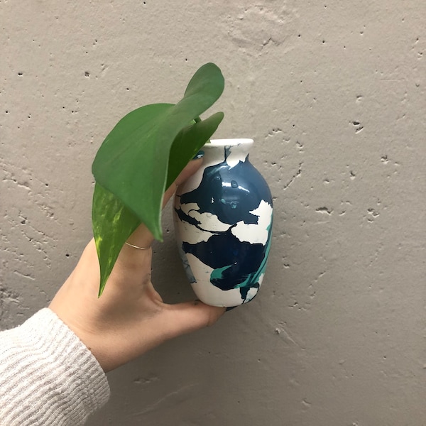 Marbled flower vase