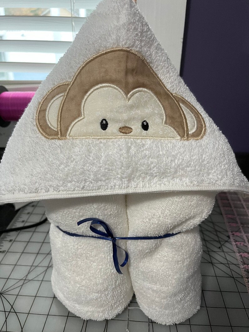 Personalized Hooded Bath Towel, Kids Hooded Towel, Animal Peeker, Birthday, Baby Shower, Towel