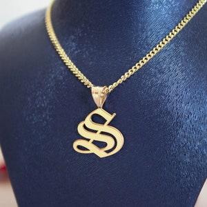Collar de plata con inicial en inglés antiguo, personalizado, cadena con letras, para ella y él, regalo para el Día de la Madre, novia o hermana.