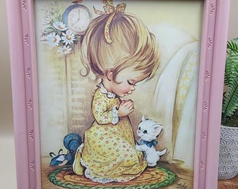 Vintage COBY and HOMCO Detailed Pink Frame w Wall Art | Girl Praying w Kitten Print Pastel Decor | Shabby Chic Cottagecore 80s Wall Hanging