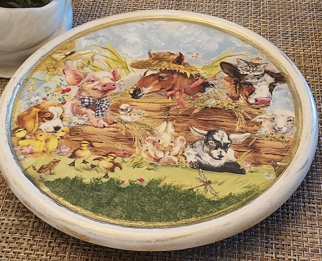 Country Kitchen Farm Animal Lazy Susan Decor. Vintage Handcrafted in