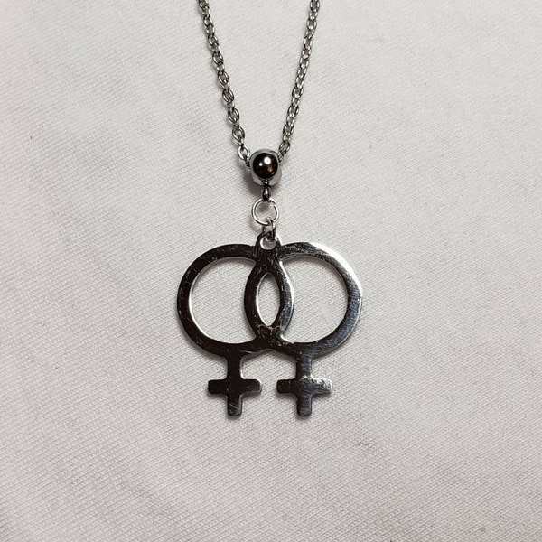 Double Venus necklace