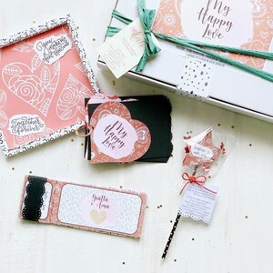 Box Amore_ regalo San Valentino_ Anniversario_ Proposta matrimonio/convivenza_ love coupon_ mini album foto_ cornice porta foto