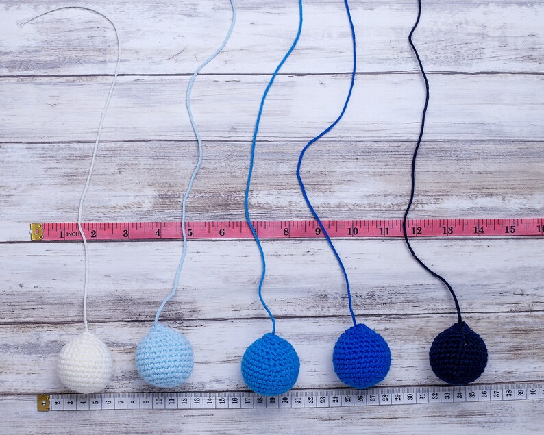 The measurements of the Crocheted Gobbi mobile