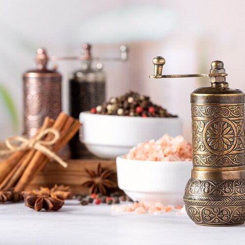 manual chilli grinder