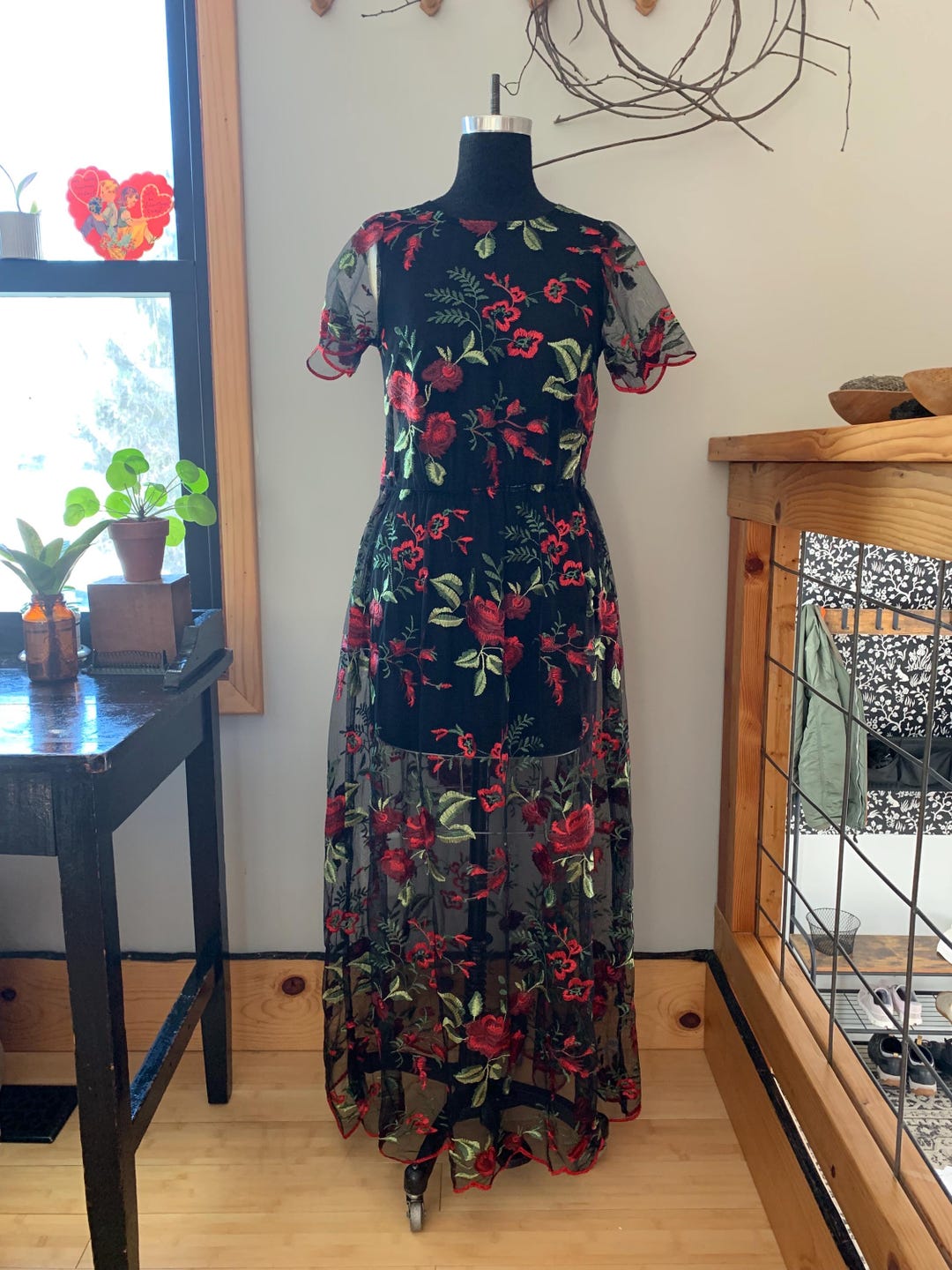 Lularoe Deanne II Floral Mesh Maxi Dress/black and Red Floral