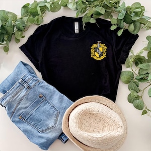 Wizard School Emblem T-Shirt: HP Fan Gift