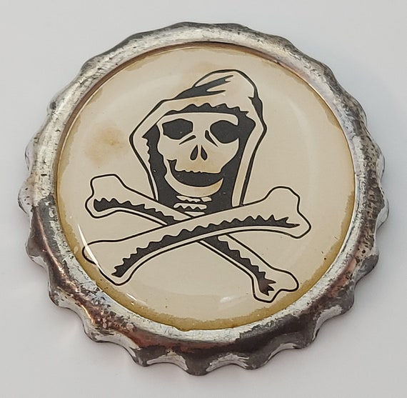 PUNK - corpse head, punk pin, punk badge Bottle Ca