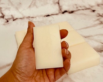 Unscented Coconut Oil Soap| 100% Organic Coconut Oil| Large bubbly lather| Handmade in Canada| Natural Ingredients| Travel sized bar