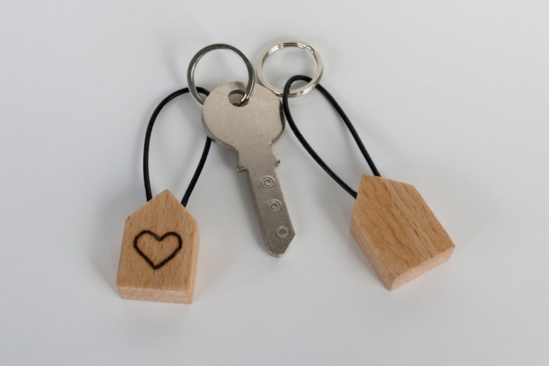 Customizable handmade mini wooden house-shaped keychain image 2