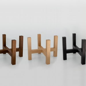 Wooden Plant Stand for pots up to 16 cm - available in 3 wood colours