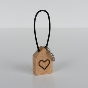 Customizable handmade mini wooden house-shaped keychain image 4