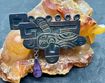 Amatista vintage de la década de 1940 en plata de ley 925 de ANA Nunez Brilianti, también conocida como Victoria México, diseño azteca mexicano, pátina original profunda, 2 1/2 x 1 1/2