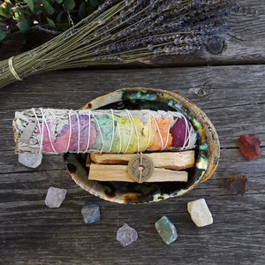 Smudge Kit | Seven Chakras Sage Bundle Gift Box Set | Smudging Sage Box | Sage Gift Box | Meditation Sage Set | Meditation Gift