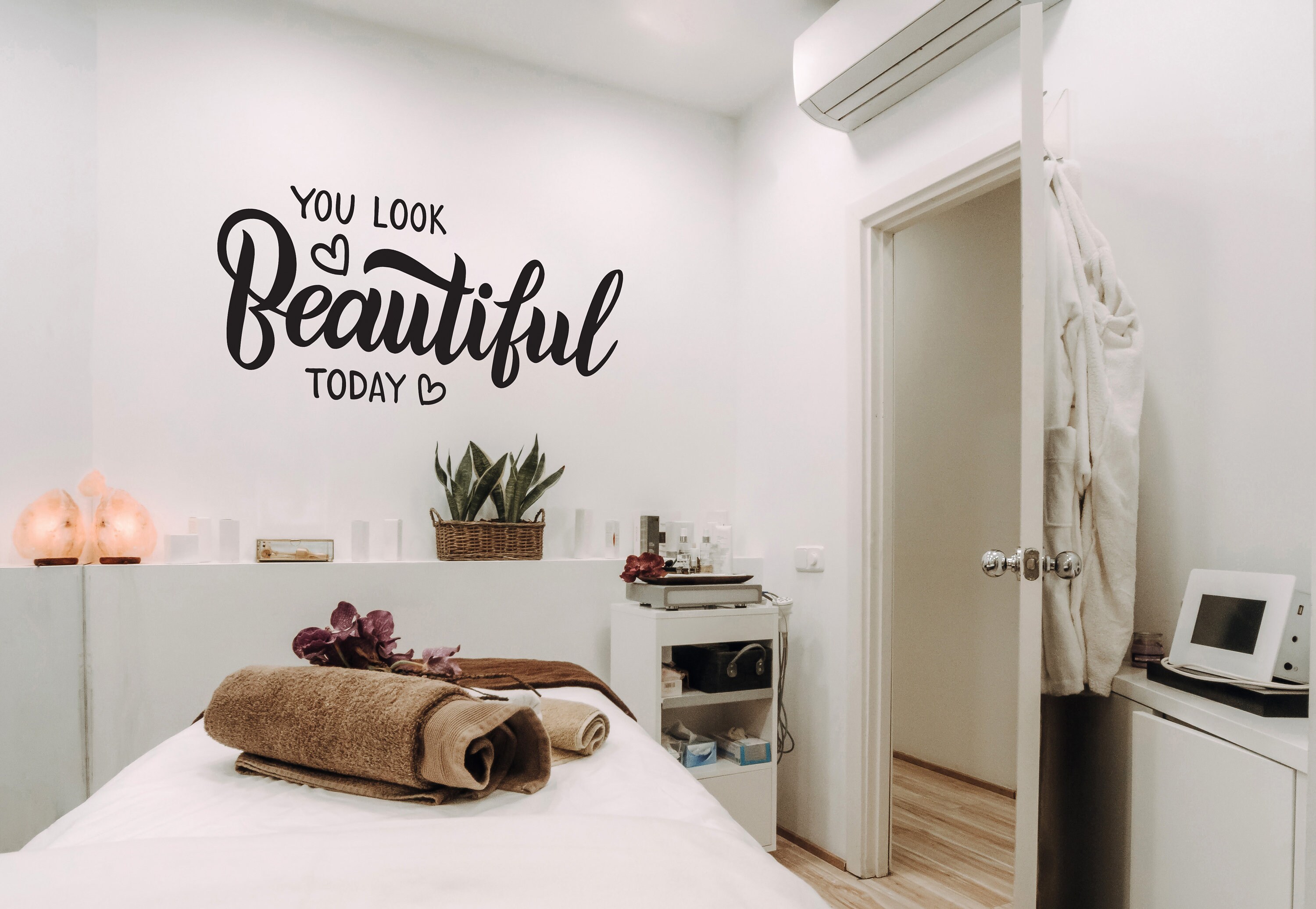 Massage-Therapie Wandaufkleber, 44x91 Cm, Dunkelblau – Vinyl-Aufkleber Für Spa, Salon Oder Wellness-Bereich