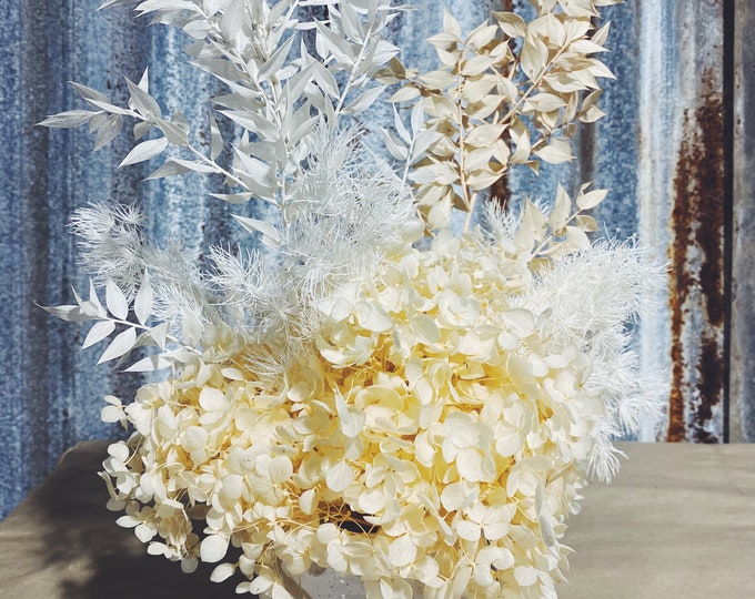 Featured listing image: Peaches & Cream - Dried Floral Arrangement | Online Exclusive