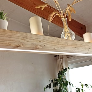 Lampadario a sospensione con trave in legno fluttuante con LED integrato, lucernario a sospensione in legni, lampadario minimalista nordico scandinavo in legno immagine 5