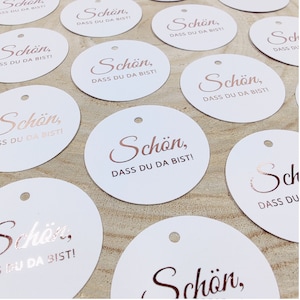 Ciondolo Bello che tu sia qui, oro rosa, carta bianca, ciondolo regalo per gli ospiti, etichetta regalo matrimonio, ciondolo comunione, fatto a mano