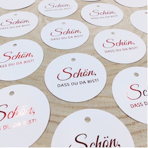 Ciondolo Bello che tu sia qui, rosso, carta bianca, ciondolo regalo per gli ospiti, etichetta regalo matrimonio, ciondolo comunione, fatto a mano