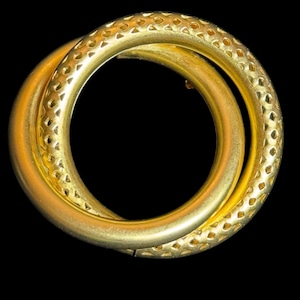 Vintage Gold tone Circle Broach