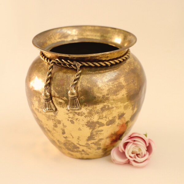 Vintage brass planter, Unique brass vase, Shabby chich tarnished