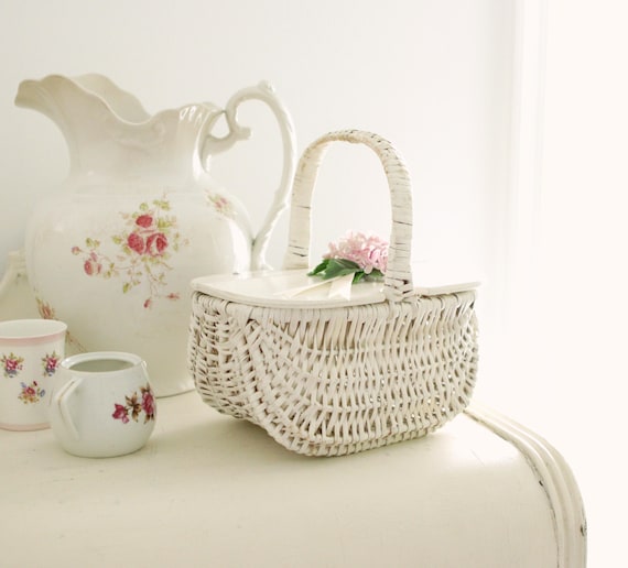 Vintage wicker purse, White picnic basket bag, Wov