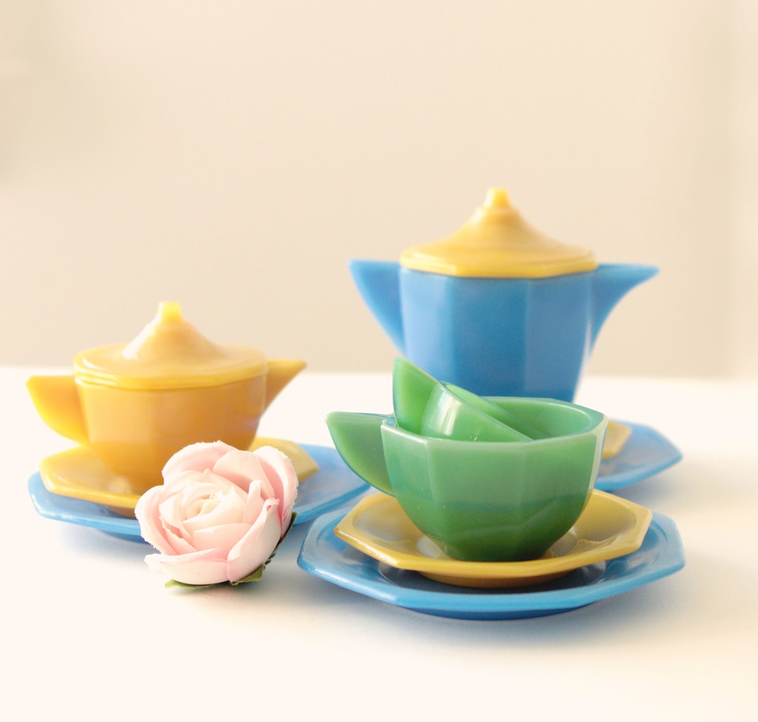 Vintage Glass Tea Set Creamer Cups Saucers and Teapot Tea Etsy