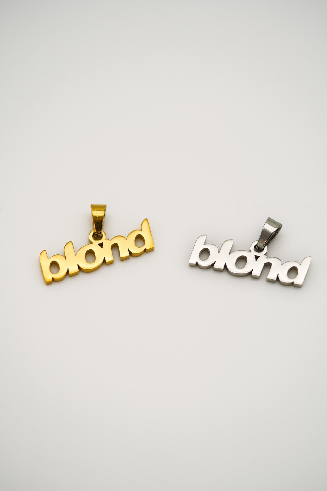 r Plus Pendant ネックレス frank ocean Frank Ocean Blond Pendant - Etsy