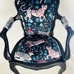 Jungle Enchantress French Armchair image 1