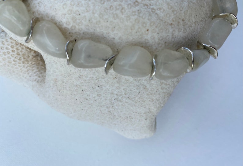 Natural White Agate Bracelet, 7.5 Inch, 8–12mm Stone Beads, Handmade Gemstone Jewelry image 4