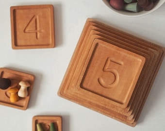 Wooden Pyramid Counting Trays