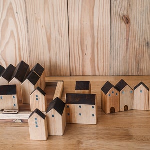 Natural Brown House Blocks, Wooden House Blocks Set