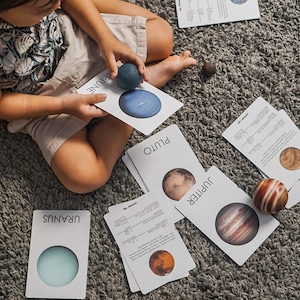 Solar System Model Toys Set Puzzle, Wooden Planets, and Montessori 3-Part Cards Natural image 5