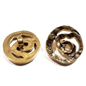 Zestaw 4-24 złotych guzików kostiumowych z motywem kwiatowym i rozetą - 7/8&quot; | 34L | 21 mm - Metaliczny, abstrakcyjny guzik kostiumowy z lat 80. w jakości vintage [B1250]