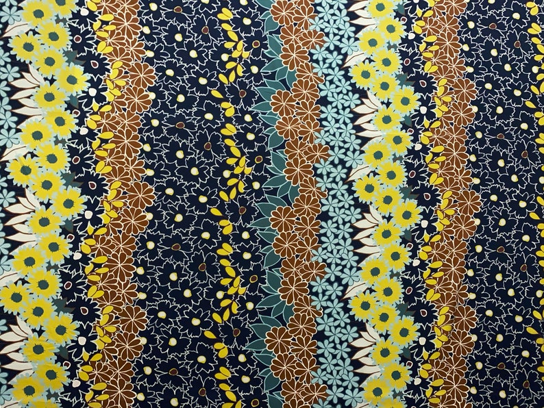 Flower Garden Randig Toppviktskräppe: 136 cm brett klädtyg säljs per meter bild 5