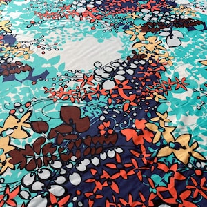 1 YD 34&quot;+ PIECE Cotton Batiste Laundered Finish - Aqua / White / Navy / Coral - Undersea Garden - Deadstock Apparel Fabric [F0783]
