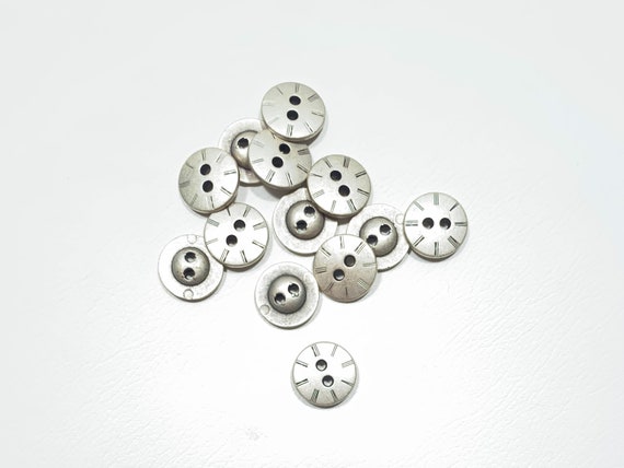Shiny Silver Chrome Metal Coated Buttons 14 Mm 9/16 22L Metallic /  Metalloid 2-hole Flat Round Classic Look Vintage Buttons B203 -  Hong  Kong