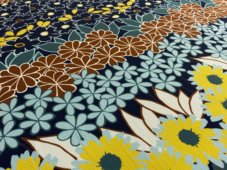 Flower Garden Randig Toppviktskräppe: 136 cm brett klädtyg säljs per meter bild 1