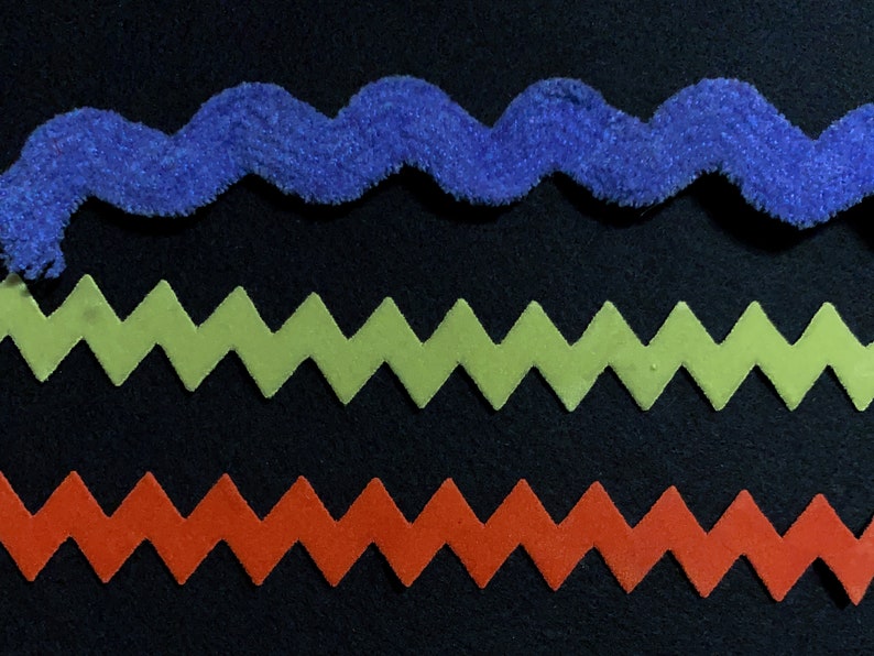 Lot of 10+ Yds Chenille Velour Rick Rack Trim Fluffy T96 Kids Decor Costume Zig Zag Appliqu\u00e9 New Old Stock Vintage Deadstock Trim