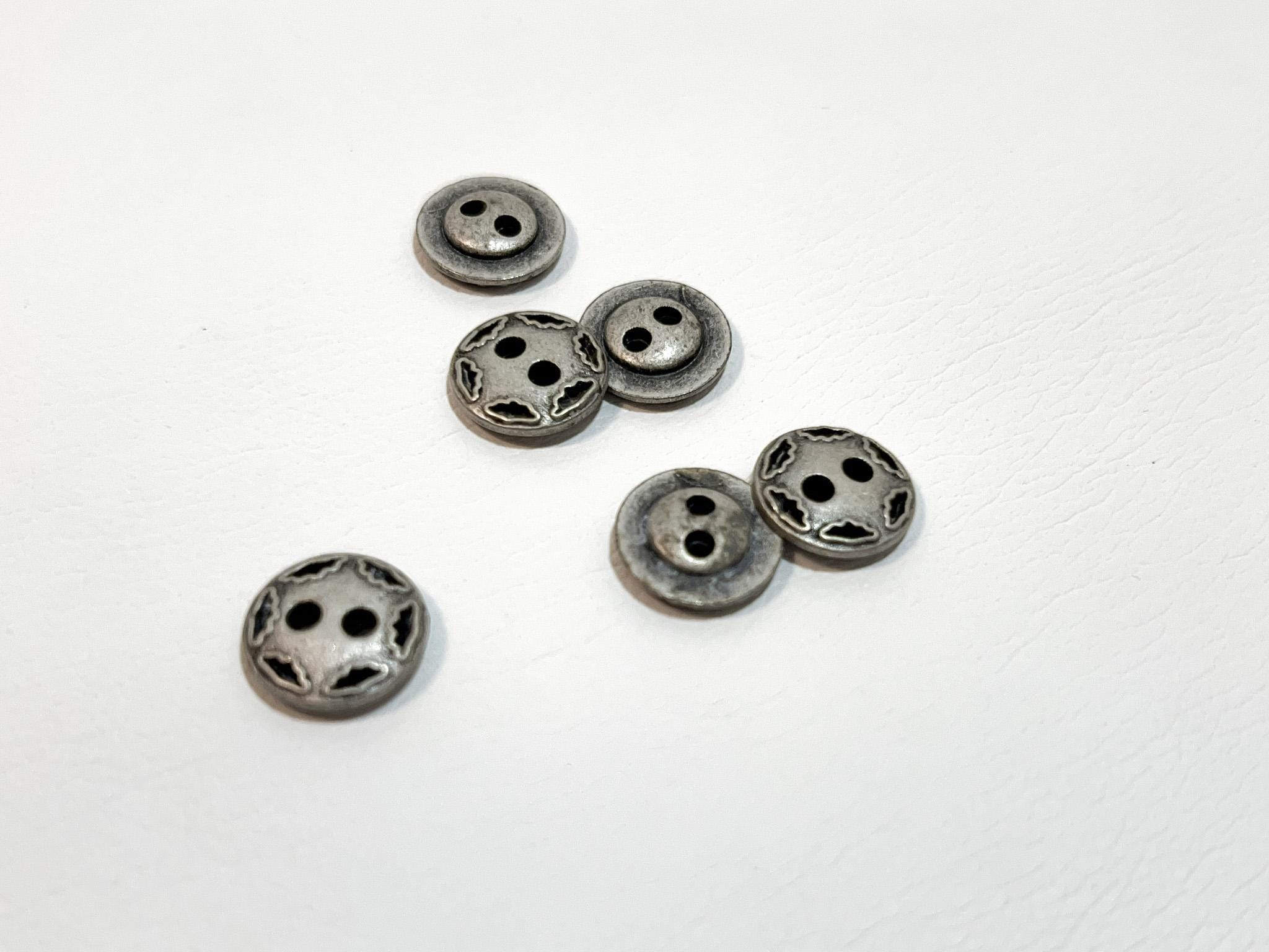 12.5mm Six-pointed Star Cast Metal Buttons: 1/2