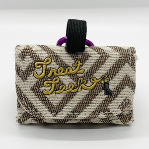 Small Pet Treat Bag / Tote, Gift for Dog Lovers, Great for Puppy Training, Eco-friendly & clips to bags, leashes, belts, and more