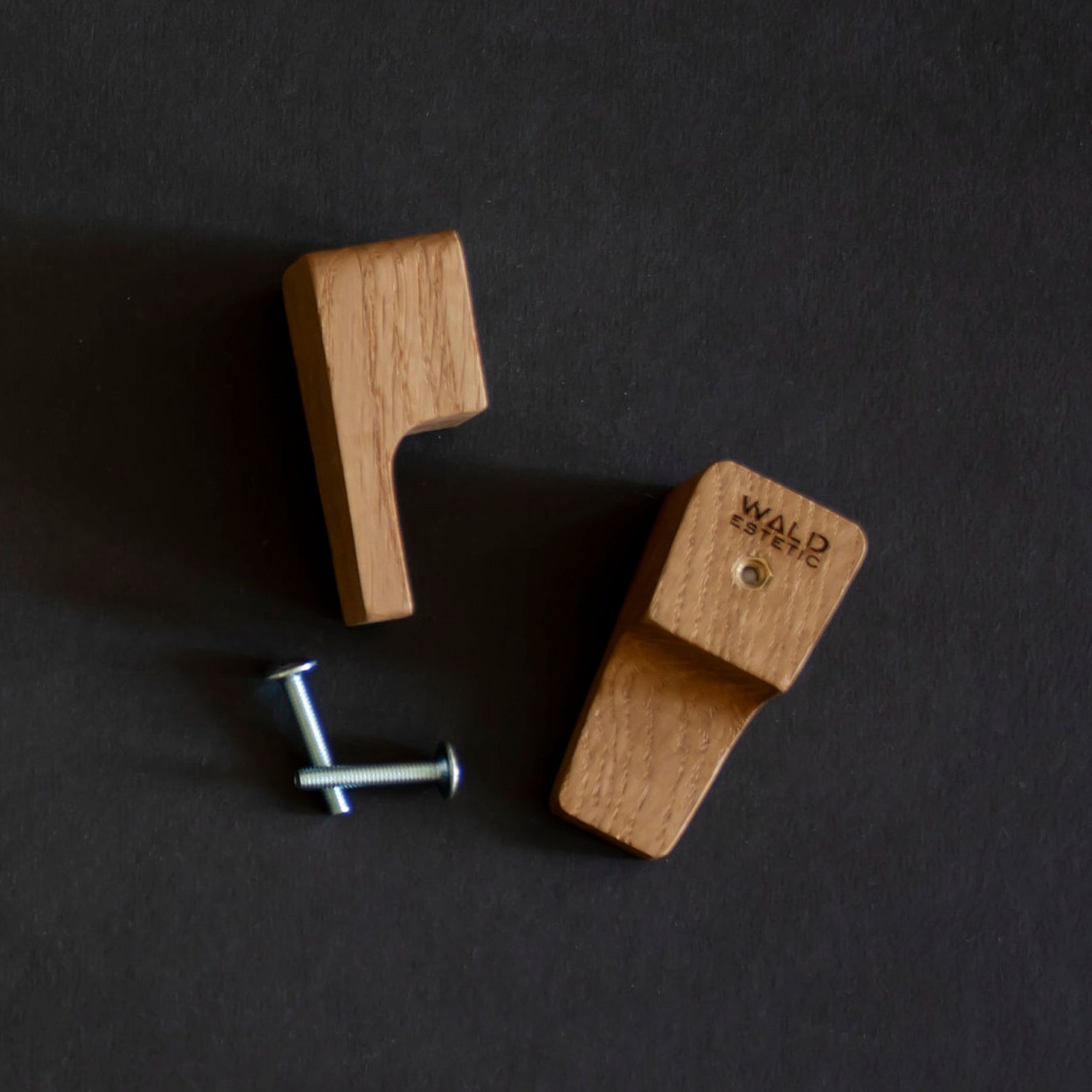 Вешалка настенная из веток. Крючок мебельный деревянный. Деревянные крюки. Крюк мауи крюк мауи. Деревянные крючки для вешалки.