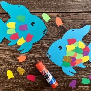 Rainbow Fish Craft Template SVG et PDF - une lecture téléchargeable pour Cricut et découpe à la main (svg, pdf)