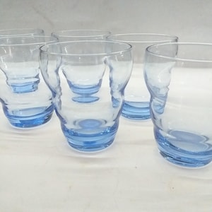 6/8/10 bicchieri ondulati blu vintage Italy, bibita, acqua, grandi,molto belli, rari, H 10cm, D 8,5cm.