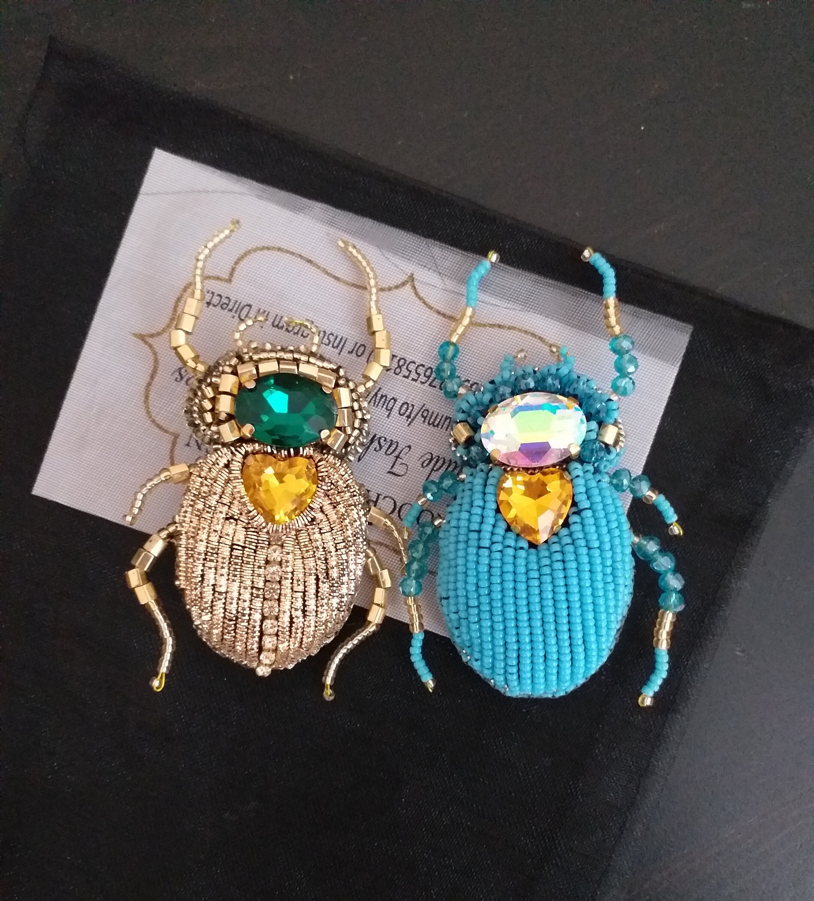 Spilla Coleottero Artigianale: Accessorio Unico | Giustacchini Spilla Coleottero Artigianale: Accessorio Unico | Giustacchini